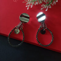 E0487_Trendy tear drop shape earring with a touch of glossy beads(ear drop hanging)