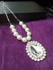 N0280_Gorgeous necklace with a oval shaped pendant embellished with sparkling stones with a touch of pearls.