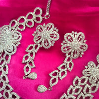 N03004_Classic Silver polished choker style crafted design necklace set embellished with  white stones .