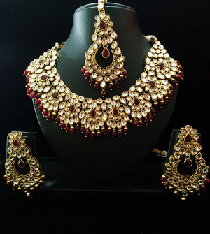 Traditional Premium quality Gold Plated Kundan Pearl Choker Necklace Set Earrings & Maang Tikka for Women