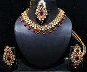 Kundan Set designed to catch the attention