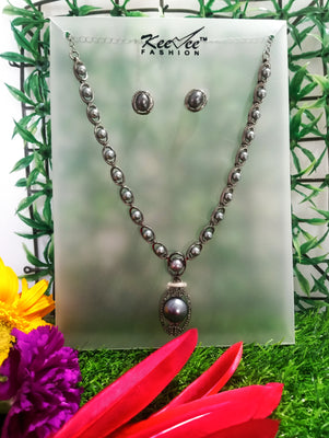 N092_Fancy necklace set studded  with a touch of stones.