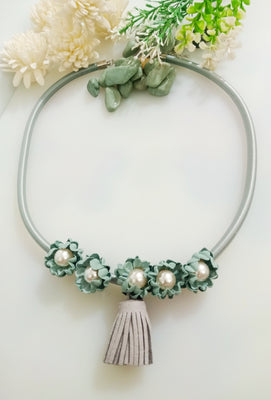 N0166_Vibrant Glossy colored bead  floral pattern tassel Necklace.