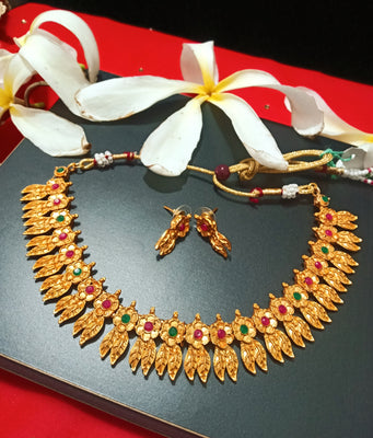 N0197_Elegant Temple jewelry style Micro Gold matte polish choker necklace set with delicate art work of floral and leafy design with a touch of pink & green stones.