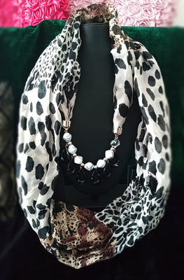 Lovely Soft Black & white Colored polka dot Pattern Pendant Scarf with a touch of Glossy Circular beads.