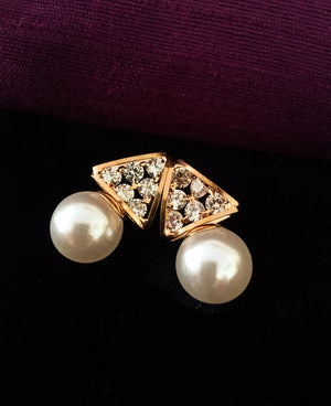 E0617_Lovely triangular shaped studs with a touch of shiny pearls & stones.