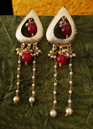 E0634_Beautiful crafted tear drop shaped danglers with chain drops with a touch of pearls and glossy red beads.