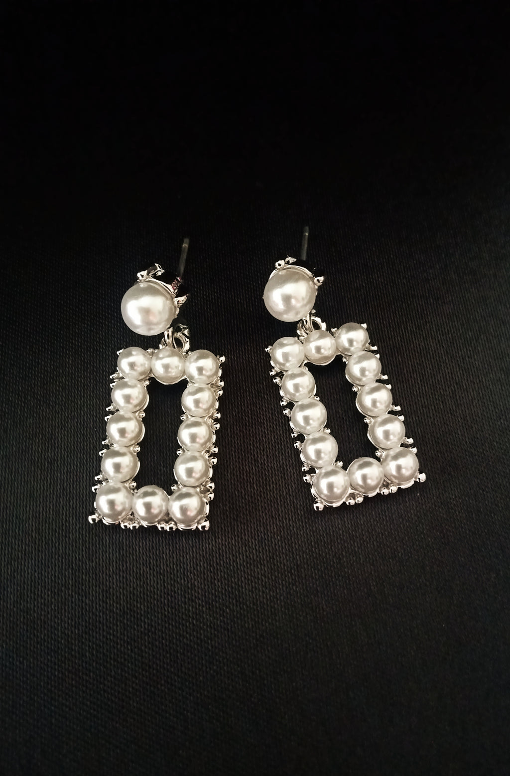 E0704_Trendy rectangular shaped danglers embellished with pearls.