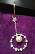 N0266_Elegant trendy long necklace with a touch of sparkling stones with delicate designs.