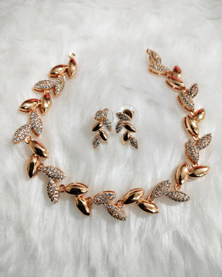 N01140_Grand Lovely designer Rose gold polished choker necklace embellished with American diamond stones with delicate white  stone work.