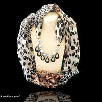 Beautiful Black & White colored Pendent Scarf